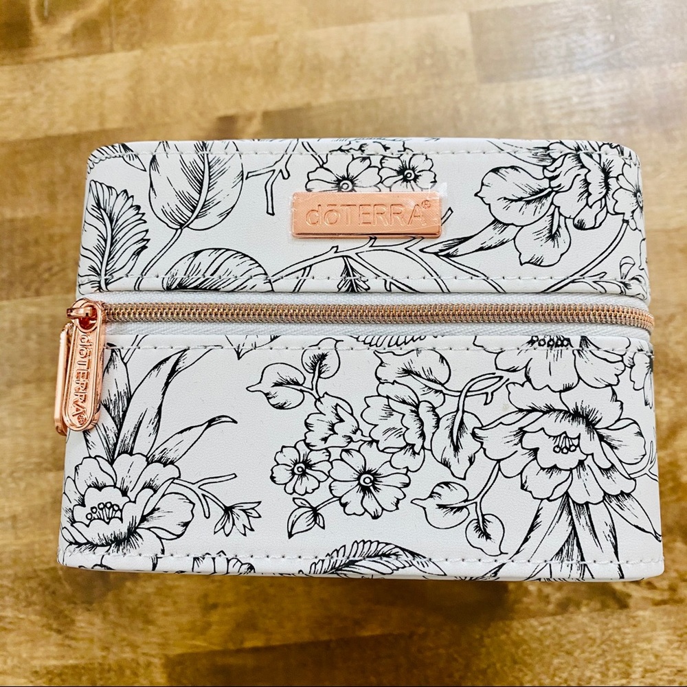 DoTERRA case